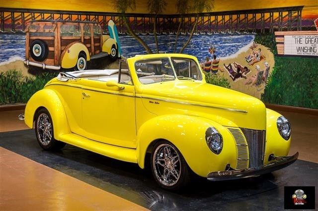 1940 Ford Deluxe Convertible Street Rod - photo 11