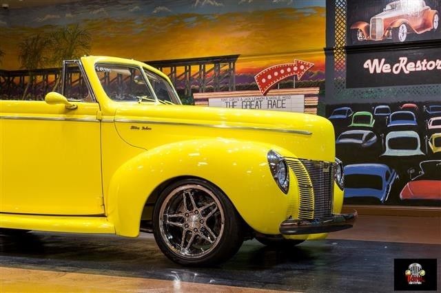 1940 Ford Deluxe Convertible Street Rod - photo 3