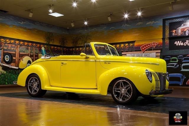 1940 Ford Deluxe Convertible Street Rod - photo 4
