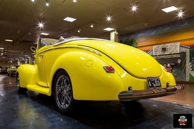 1940 Ford Deluxe Convertible Street Rod - photo 8