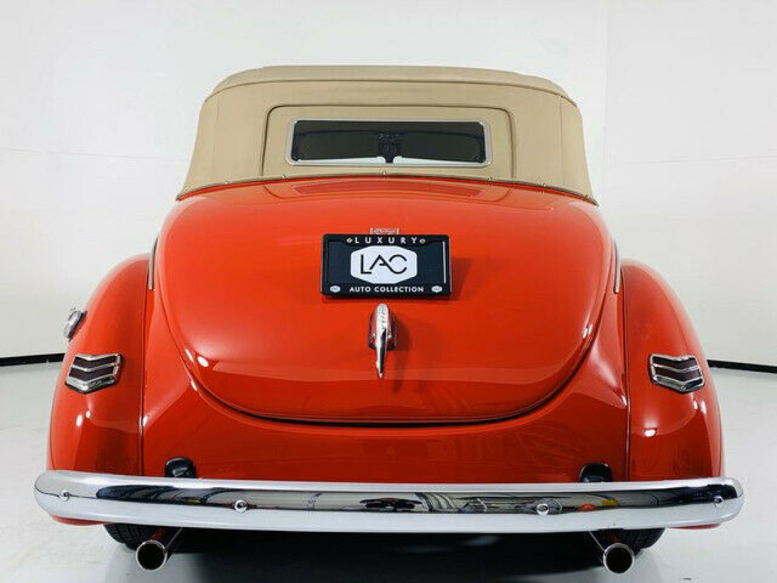 1940 Ford Deluxe Conv - photo 4