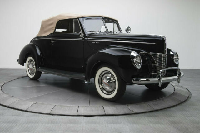 1940 Ford Deluxe Convertible - photo 11