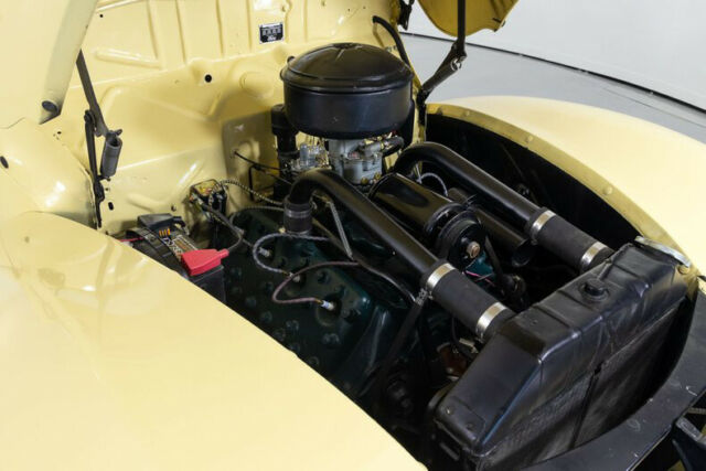 1940 Ford Deluxe Convertible - photo 3