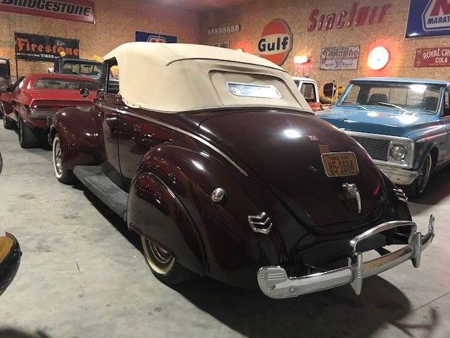 1940 Ford Deluxe Convertible Convertible - photo 4