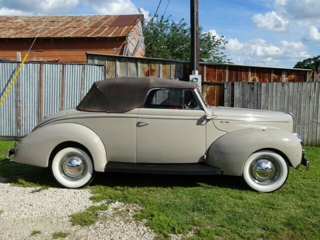 1940 Ford Deluxe CONVERTIBLE - photo 3