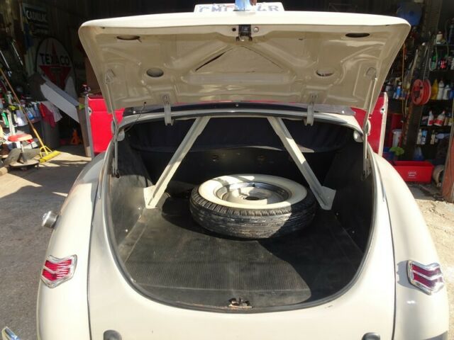 1940 Ford Deluxe CONVERTIBLE - photo 7
