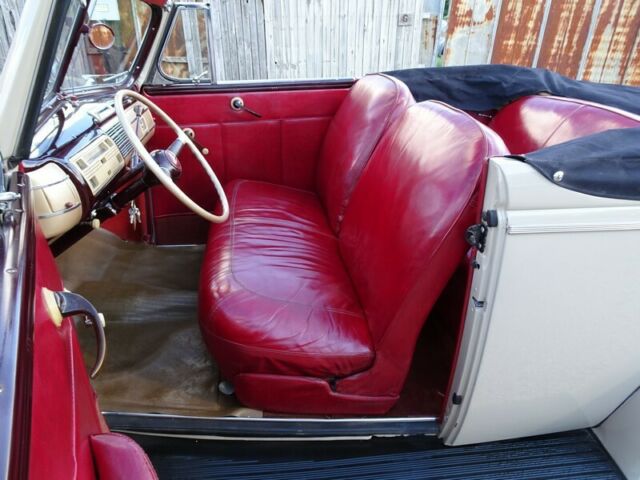 1940 Ford Deluxe CONVERTIBLE - photo 9