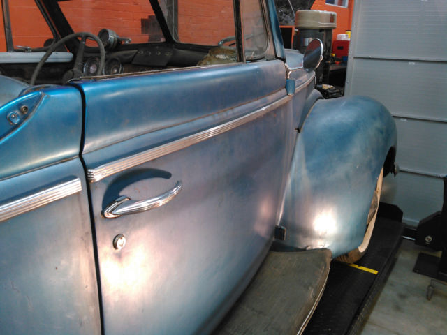 1940 Ford Deluxe Convertible - photo 6