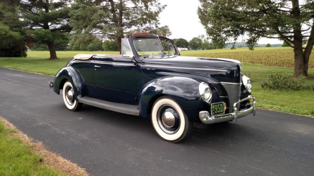 1940 Ford Deluxe Convertible, Washington Blue 1940 Ford Deluxe Deluxe
