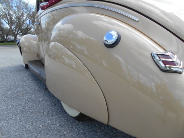 1940 Ford Deluxe Convertible - photo 10