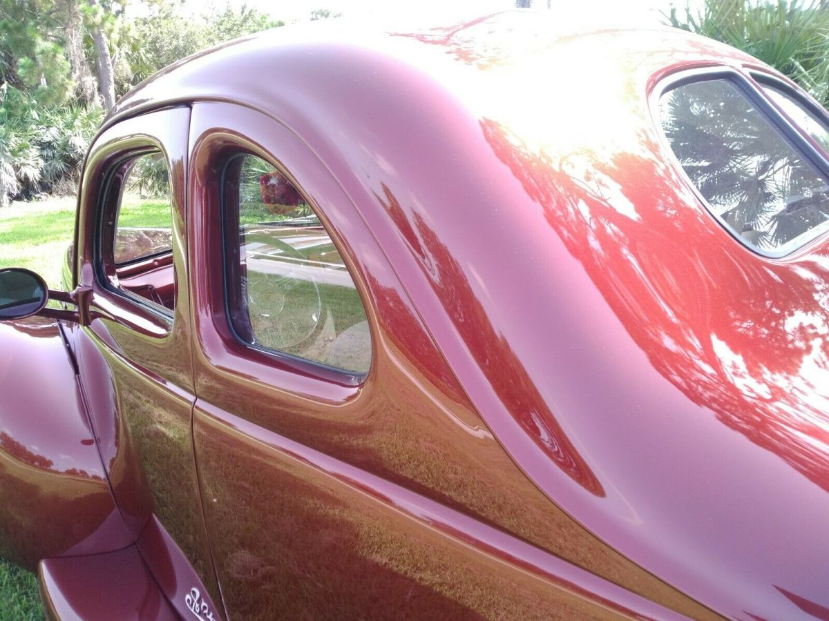 1940 Ford Deluxe Custom Street Rod - photo 12