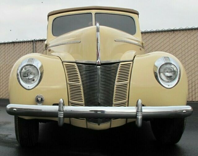 1940 FORD DELUXE COUPE CONVERTIBLE 1940 Ford Deluxe CONVERTIBLE