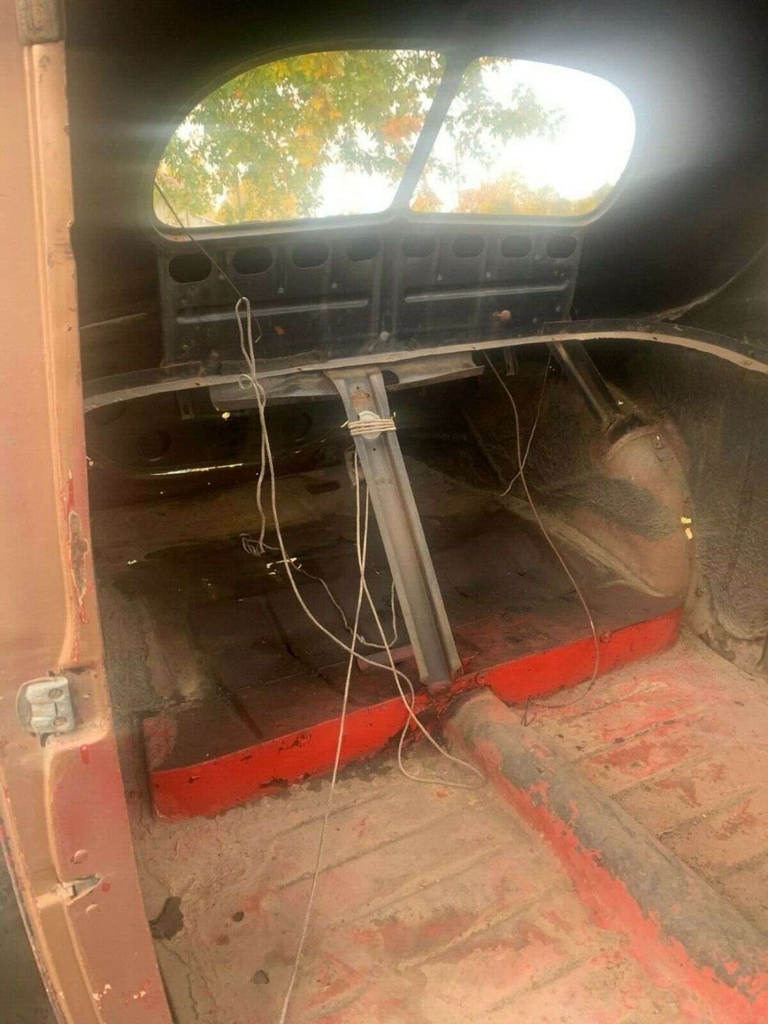 1940 Ford Deluxe - photo 10