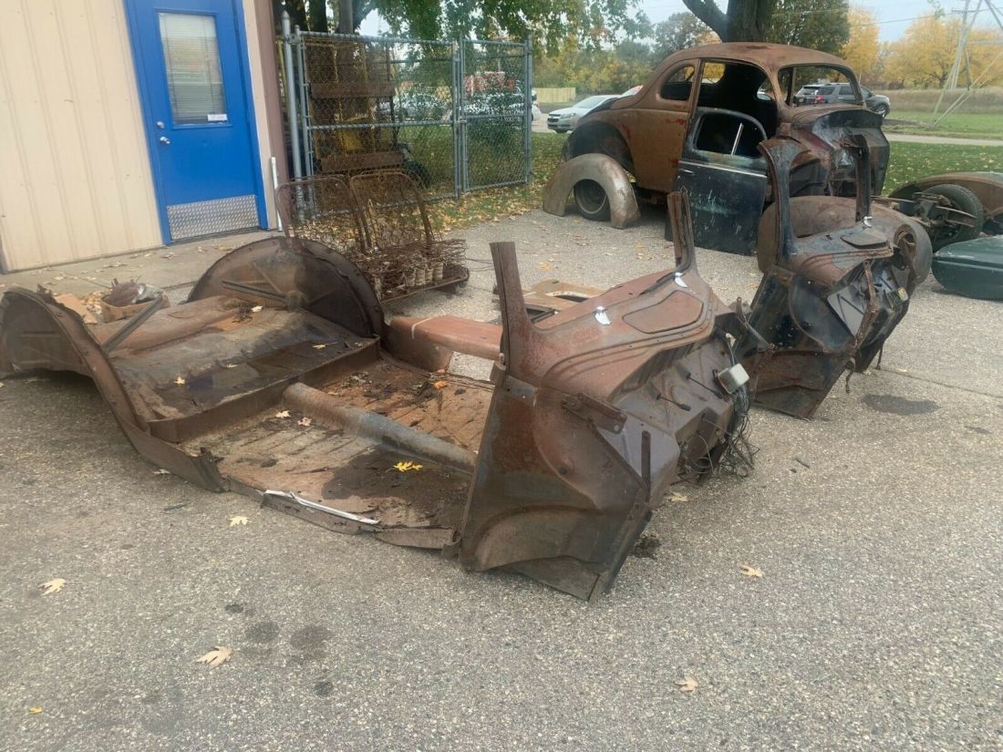 1940 Ford Deluxe - photo 5