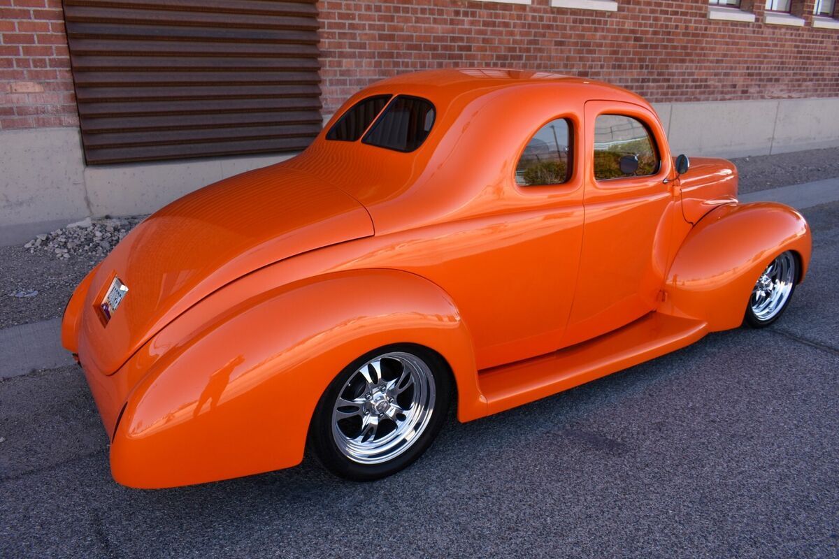 1940 Ford Deluxe - photo 2