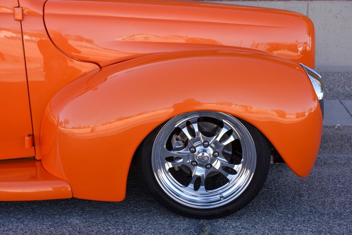 1940 Ford Deluxe - photo 4