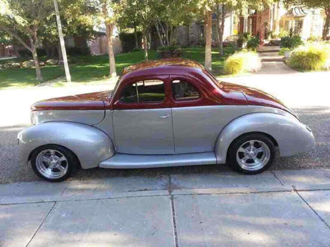 1940 Ford Deluxe Coupe