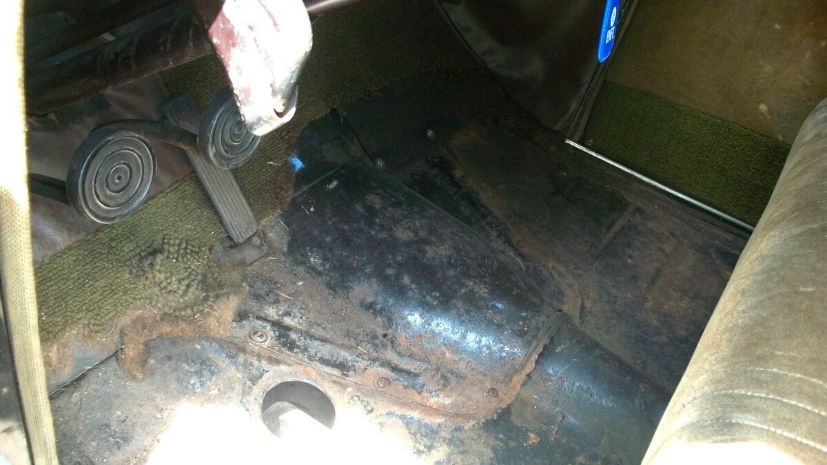 1940 Ford Deluxe - photo 12