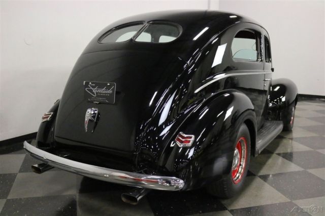 1940 Ford Deluxe Sedan - photo 12