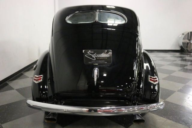 1940 Ford Deluxe Sedan - photo 12