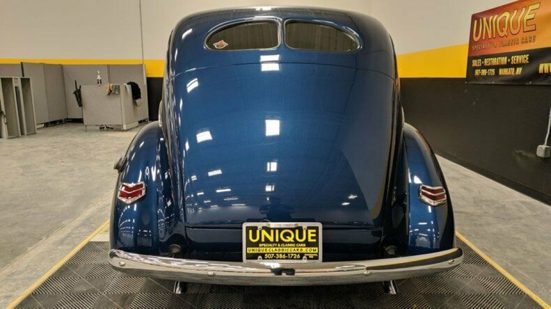 1940 Ford Deluxe Tudor Sedan Street Rod - photo 5