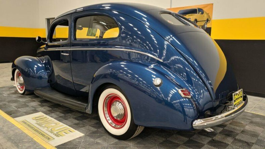 1940 Ford Deluxe Tudor Sedan Street Rod - photo 6