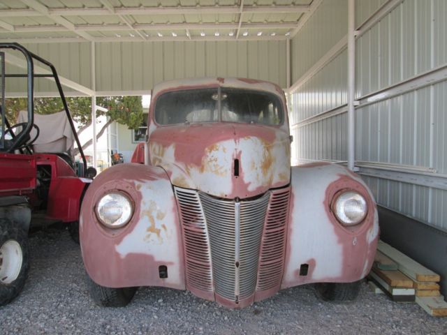 1940 Ford Deluxe - photo 2