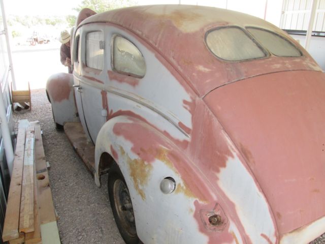 1940 Ford Deluxe - photo 3