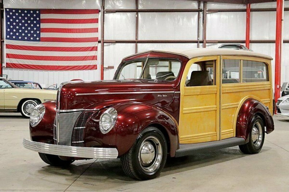 1940 Ford Deluxe Woodie 8523 Miles Razzling Red/Wood Coupe 5.0L V8 Automatic 1940 Ford Deluxe Woodie