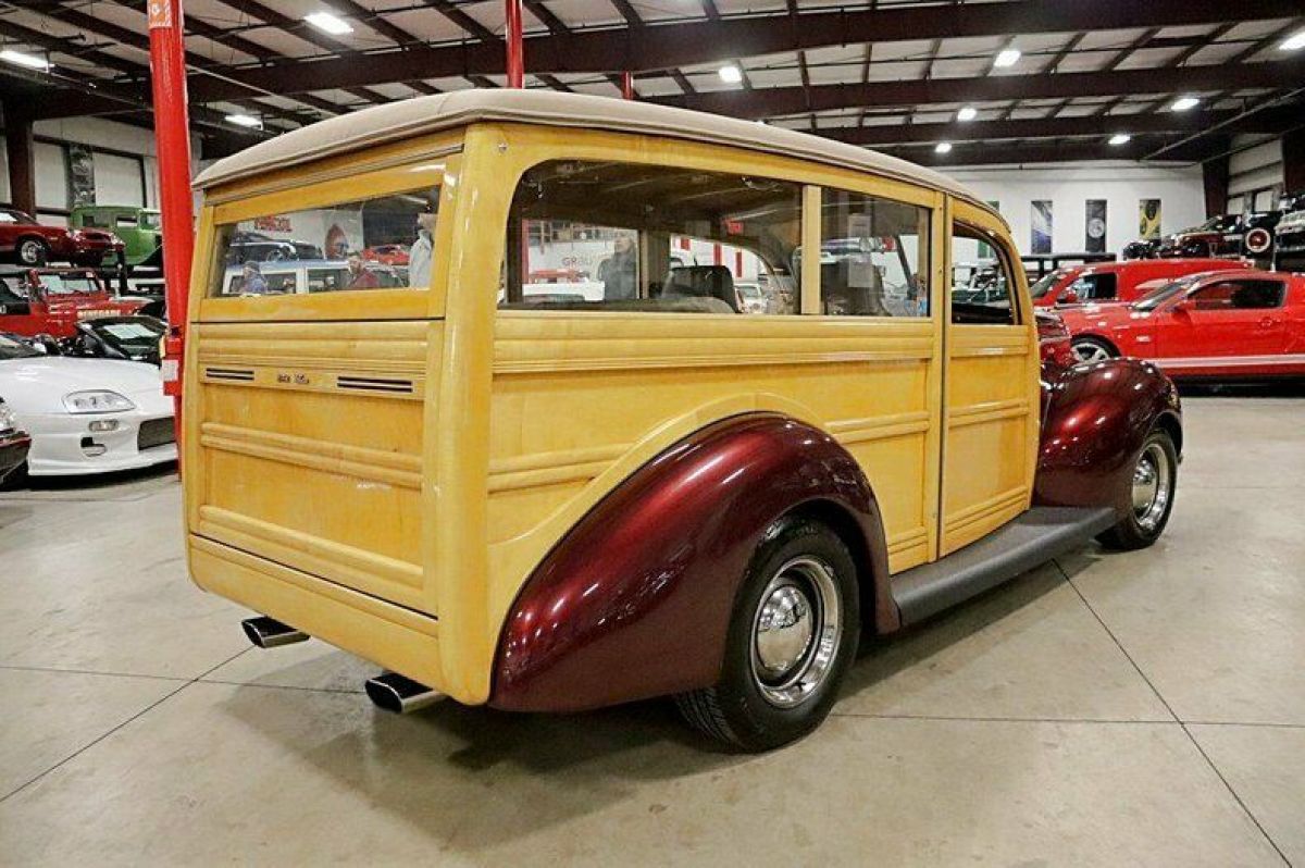 1940 Ford Deluxe Woodie - photo 5