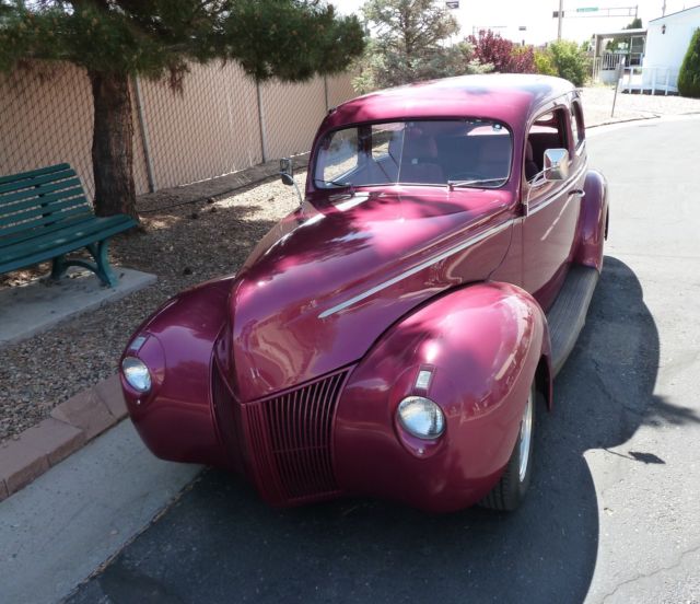 1940 Ford Custom Street Rod Deluxe Shaved chrome + bumpers