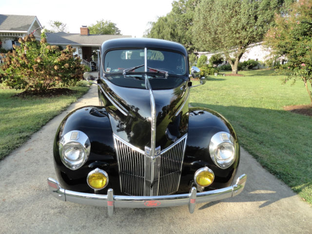 1940 Ford Coupe - photo 2