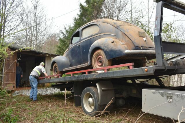 1940 FORD TUDOR DELUXE TRUE BARN FIND!! FLATHEAD V-8 RIDGE RUNNER SHINE HAULER 1940 Ford Tudor Deluxe