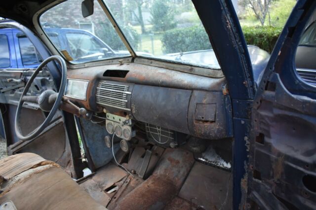 1940 Ford Tudor Deluxe - photo 8