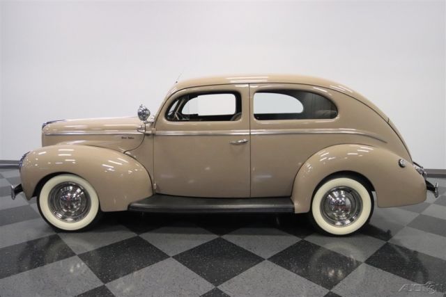 1940 Ford Tudor Sedan - photo 7