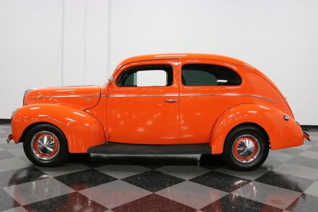 1940 Ford Tudor Sedan - photo 3