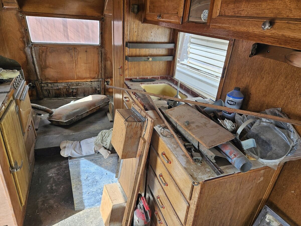 1940 GMC Van motor home - photo 13