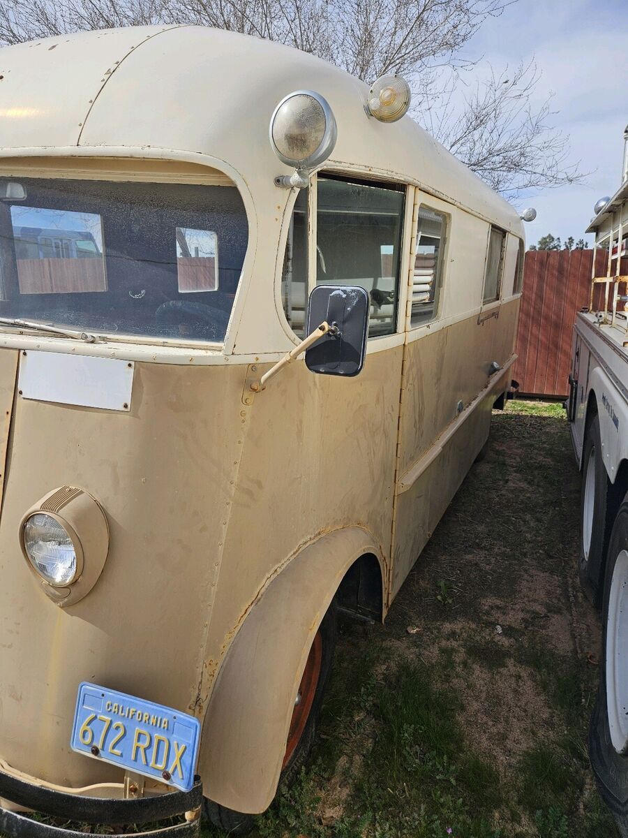 1940 GMC Van motor home - photo 8