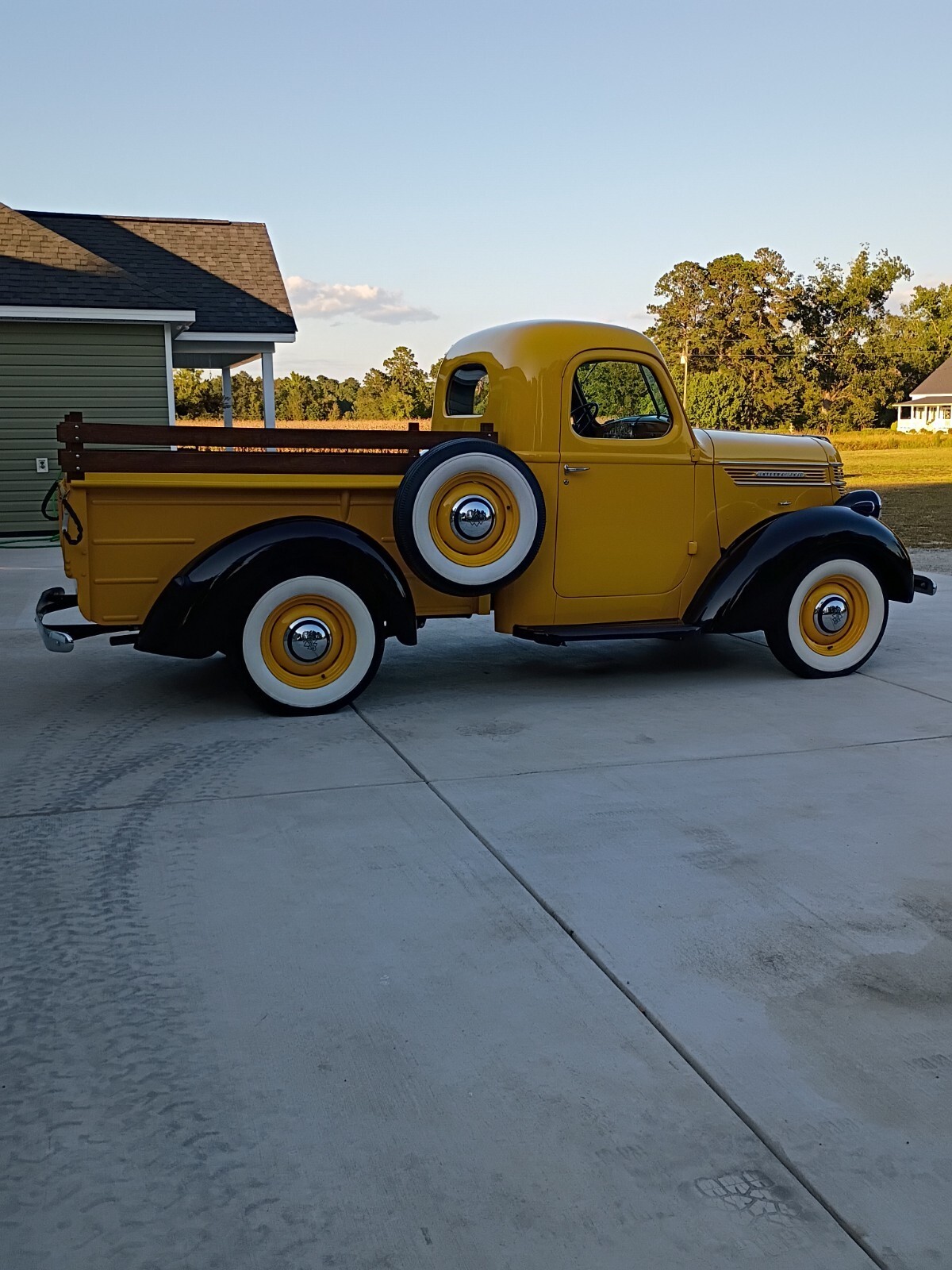 1940 International Harvester 1/2 Ton Pickup - photo 3