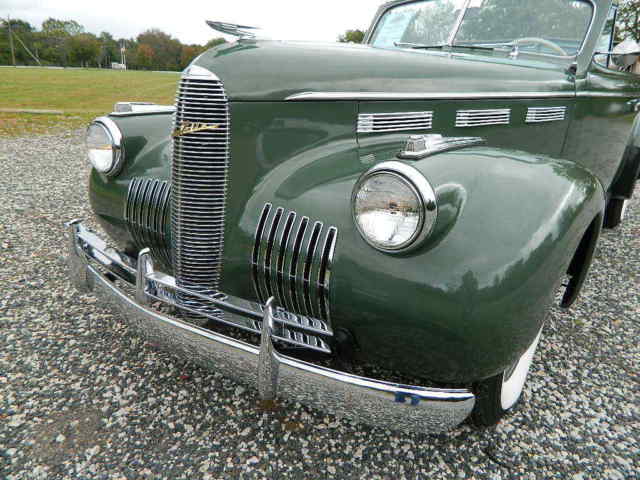 1940 Cadillac Lasalle Series 50 Convertible - photo 2