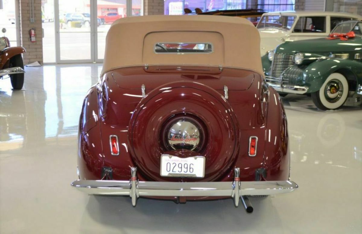 1940 Lincoln Continental - photo 9