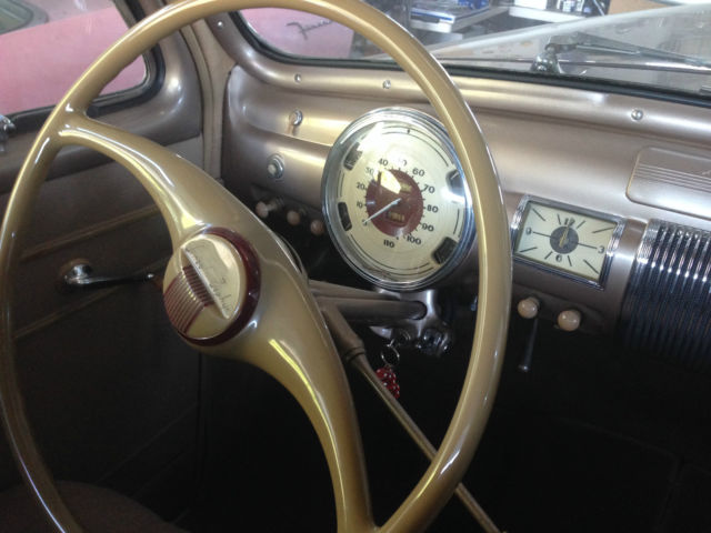 1940 Lincoln Zephyr Coupe - photo 12