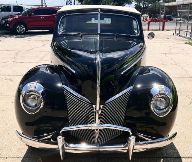 1940 Mercury Eight 4 Door Convertible - photo 10