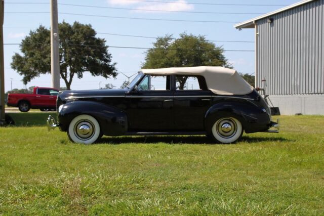 1940 Mercury Eight 4 Door Convertible - photo 2