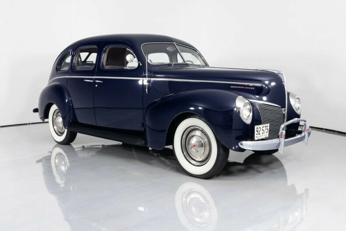 1940 Mercury Eight Sedan - photo 12