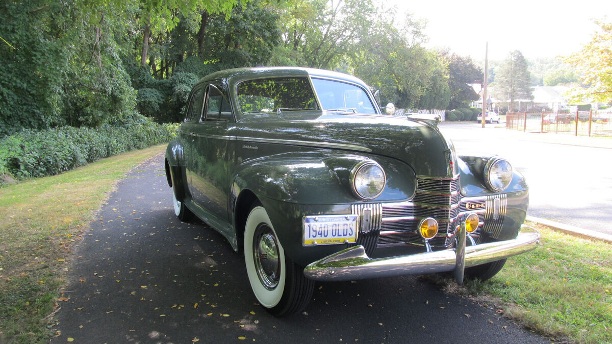 1940 Oldsmobile Custom Cruiser - photo 2