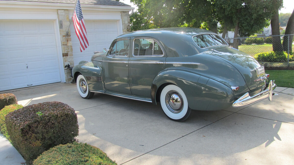 1940 Oldsmobile Custom Cruiser - photo 5