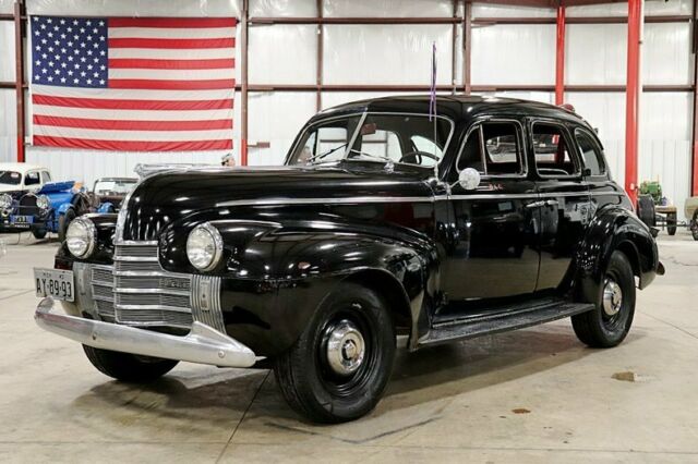 1940 Oldsmobile Series 70 6534 Miles Black Sedan 6-Cylinder Manual 1940 Oldsmobile Series 70 --