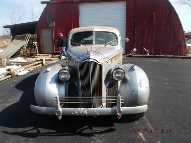 1940 Packard 110 - photo 2