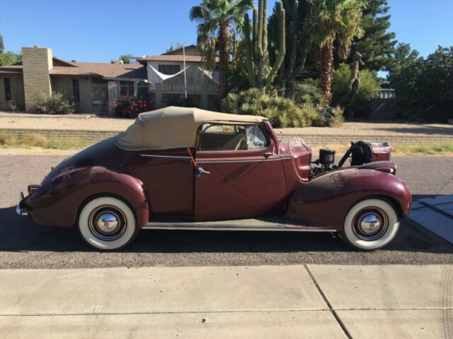 1940 Packard 110 Convertible Coupe 1940 Packard Model 1800